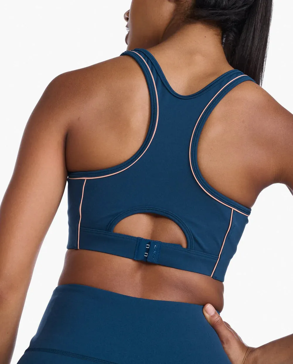 2XU Womens Form Swift Crop