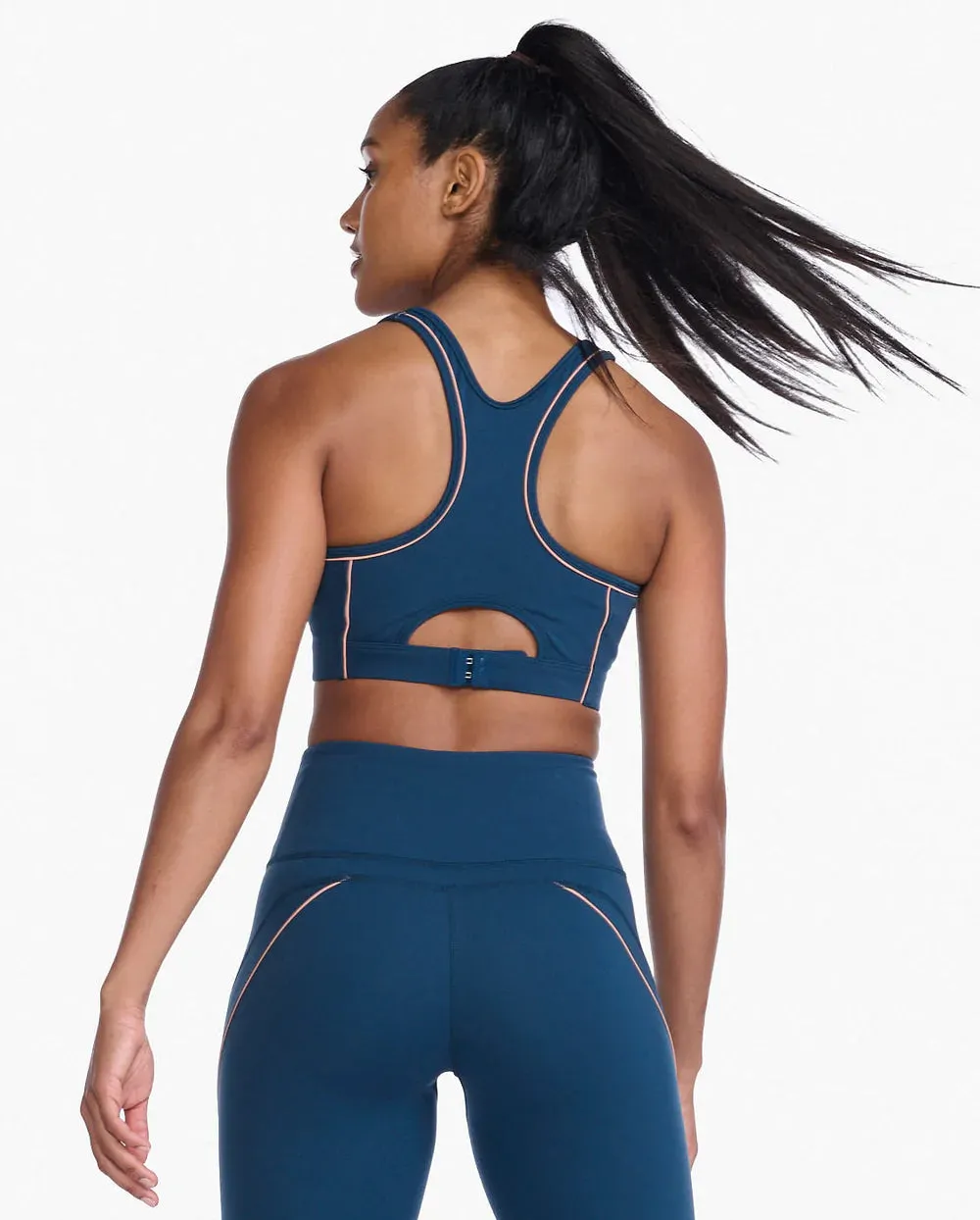 2XU Womens Form Swift Crop