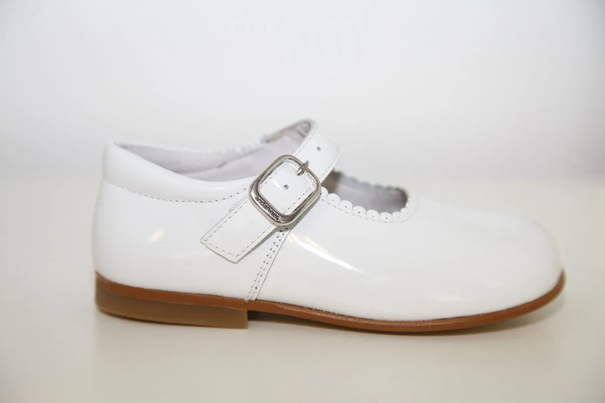 Andanines White Patent Mary Janes with Scalloped Edging