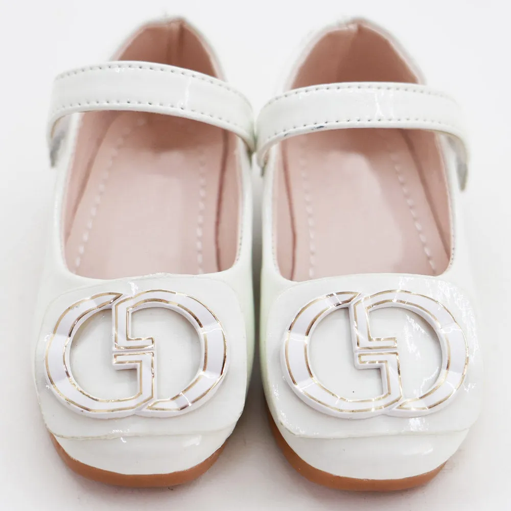 Beige & White Velcro Closure Ballerina