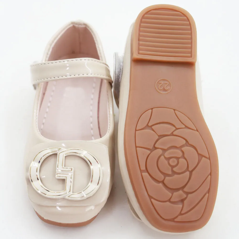 Beige & White Velcro Closure Ballerina