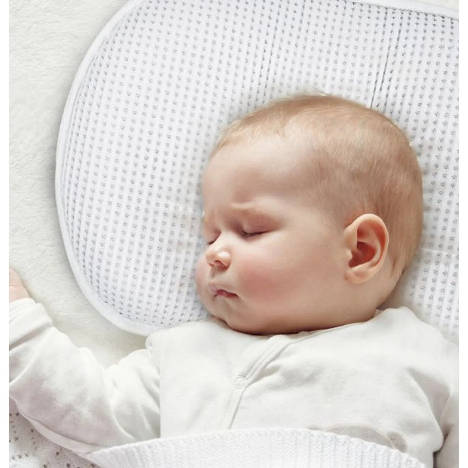 Bonbijou Snug Infant Pillow