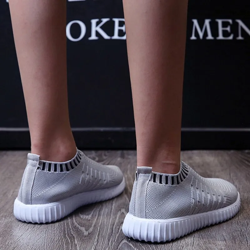 Breathable Mesh Sneakers Summer Slip on Soft Bottom Running Shoes Woman Plus Size Elastic Knit Casual Flats