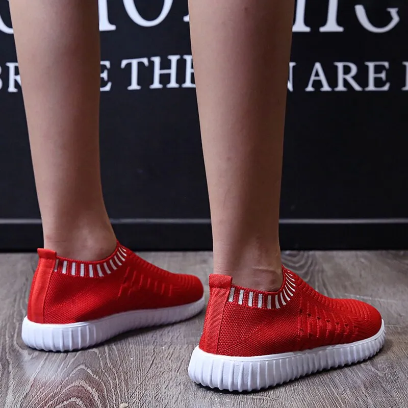 Breathable Mesh Sneakers Summer Slip on Soft Bottom Running Shoes Woman Plus Size Elastic Knit Casual Flats