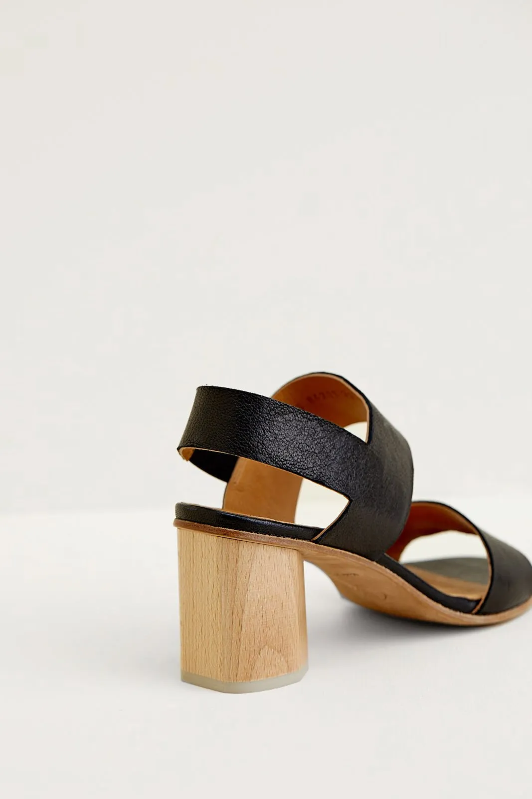 Coclico Bird Sandal