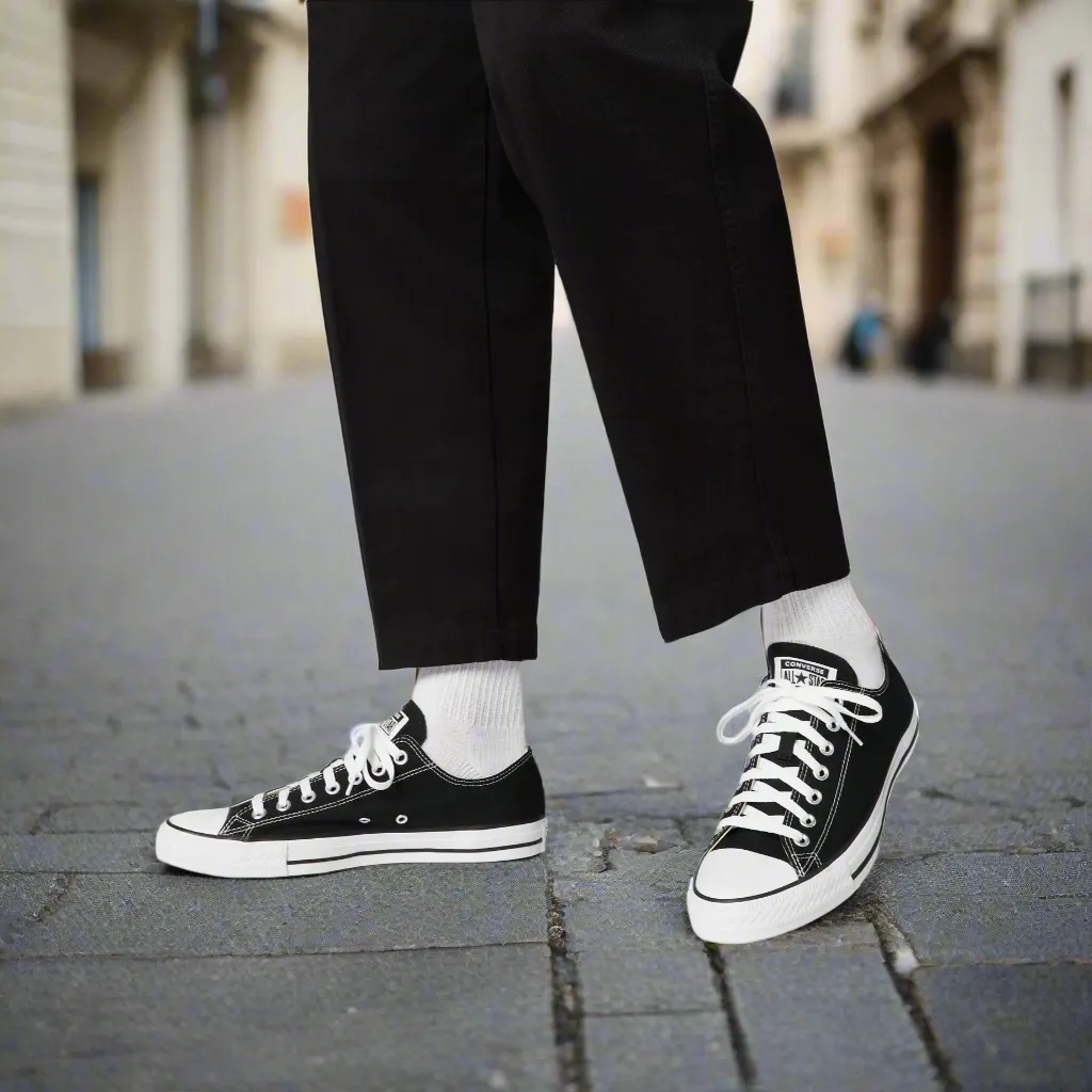 Converse Chuck Taylor All Star Classic Low Top Black