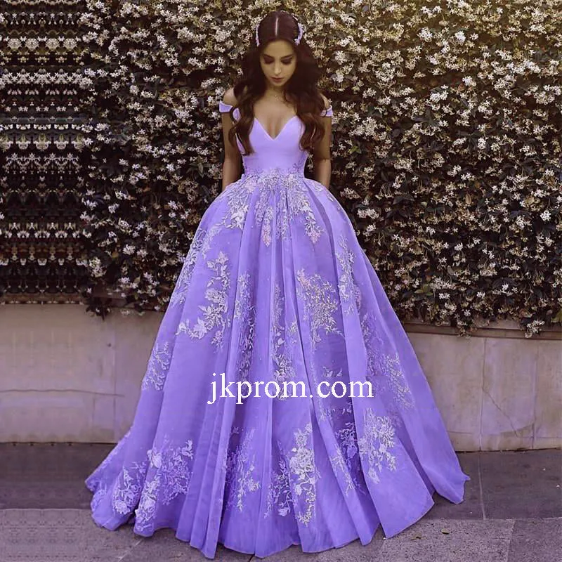 Elegant Tulle Ball Gowns Prom Dresses Lace Appliques Off Shoulder