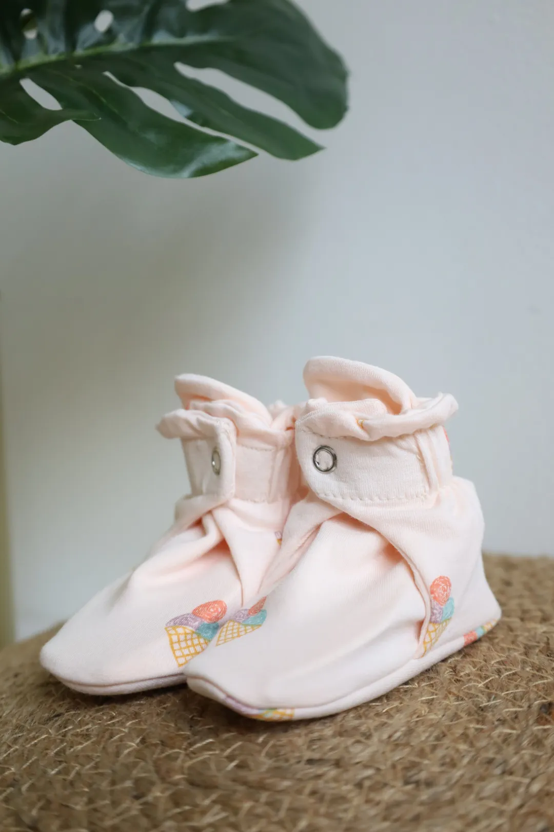 Snug'6-Baby Booties