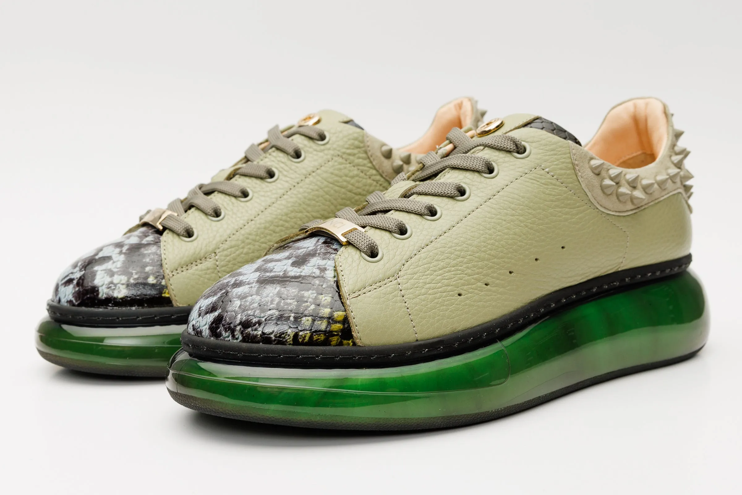 The Venezia Green Leather Women Sneaker