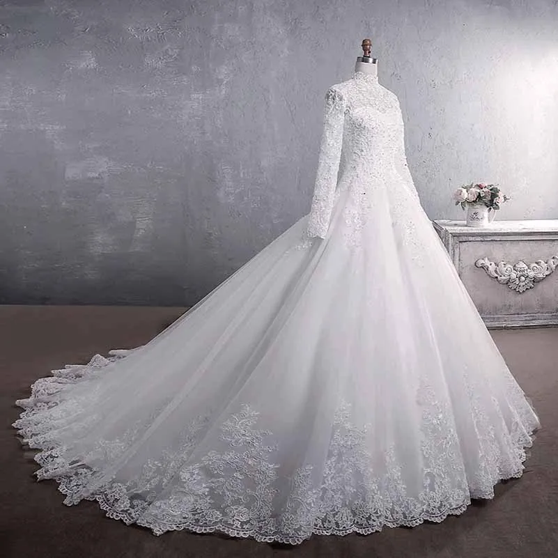 Vintage Custom Long Sleeves Lace Wedding Dresses With Appliques