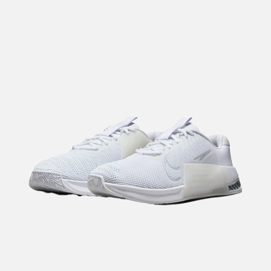 Women's Nike Metcon 9 (White/Pure Platinum)