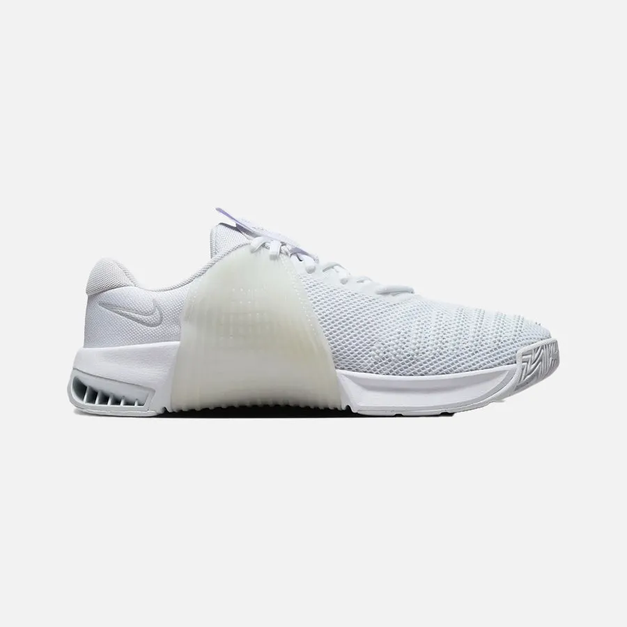 Women's Nike Metcon 9 (White/Pure Platinum)