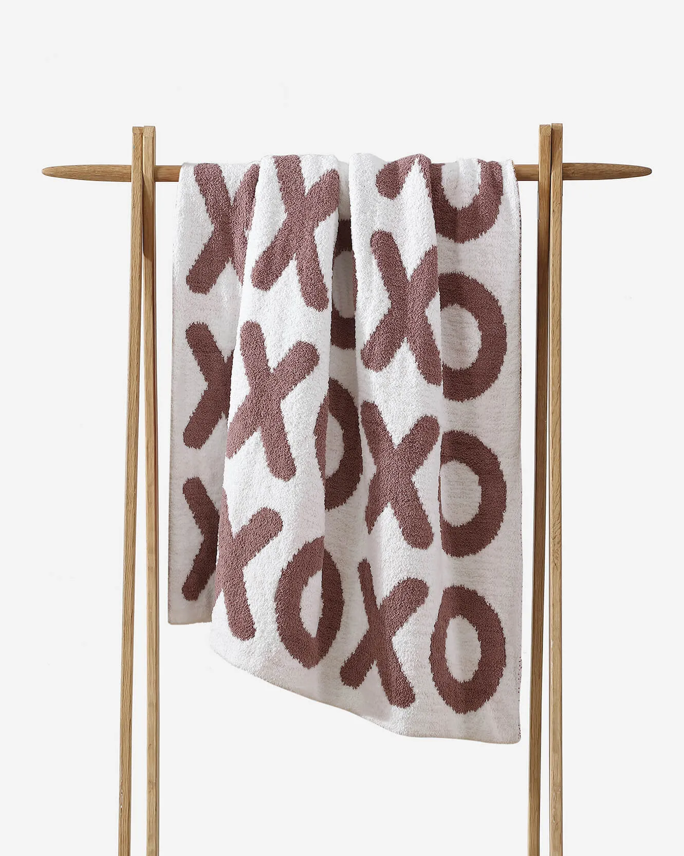 XOXO Throw